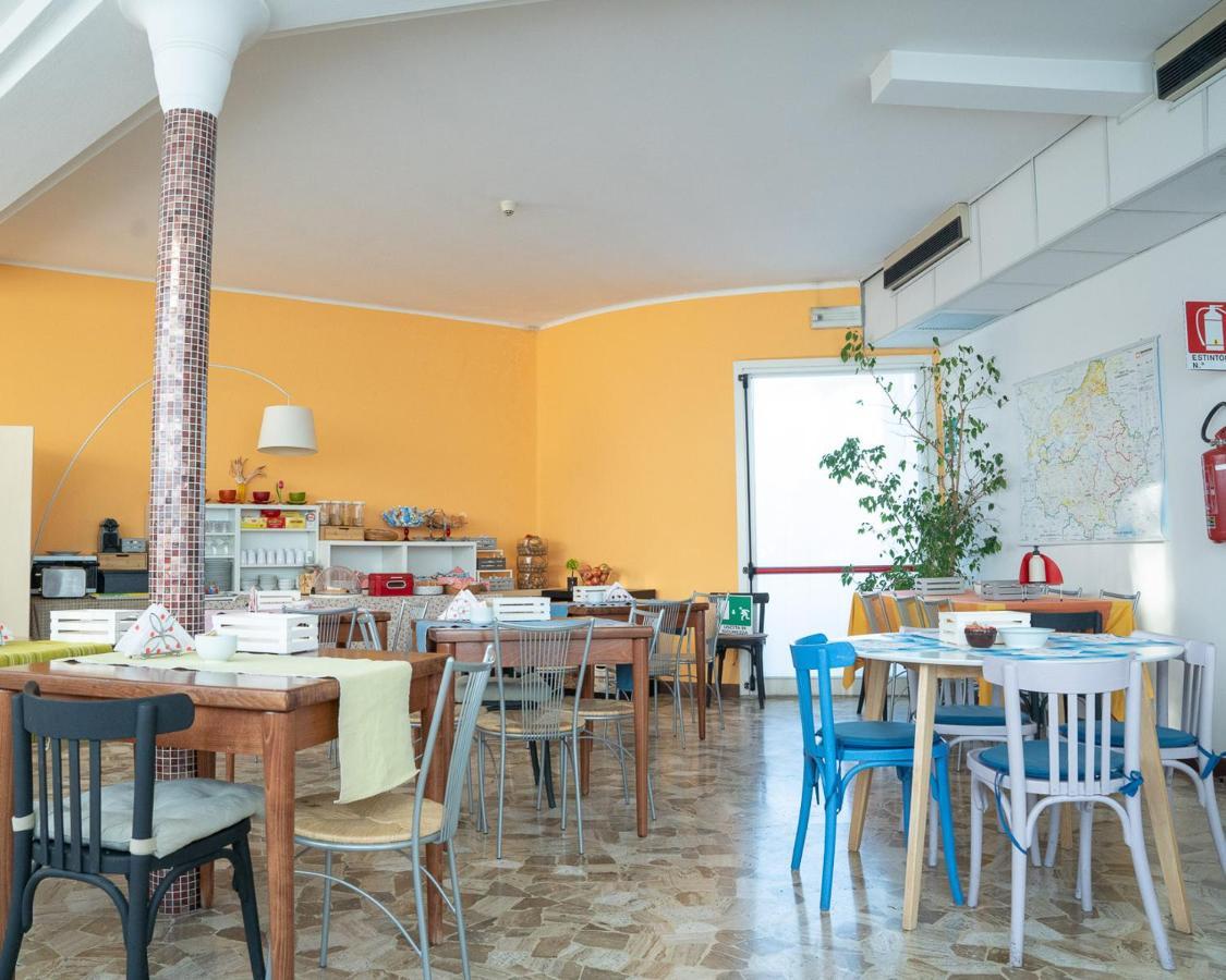 Hotel All'Oasi Paese Ngoại thất bức ảnh