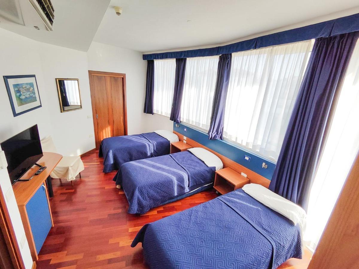 Hotel All'Oasi Paese Ngoại thất bức ảnh