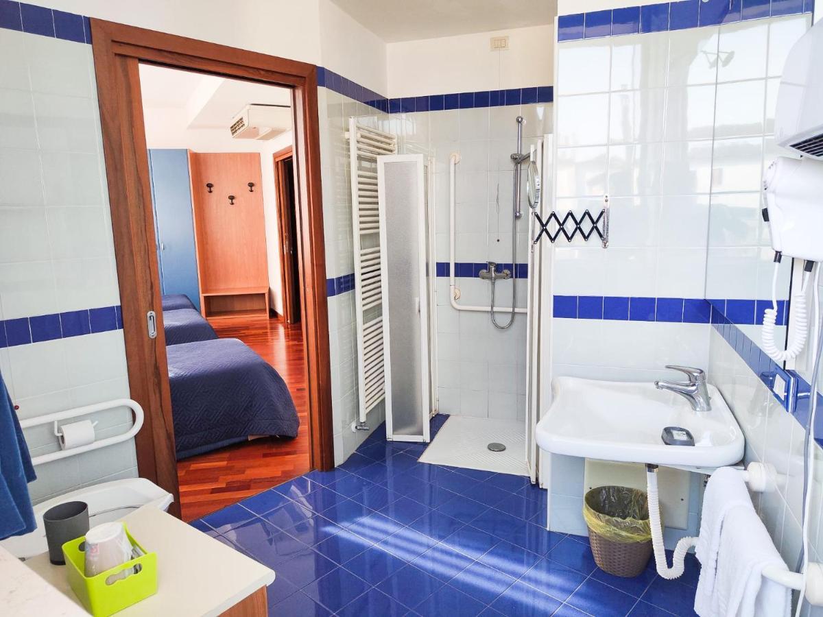Hotel All'Oasi Paese Ngoại thất bức ảnh