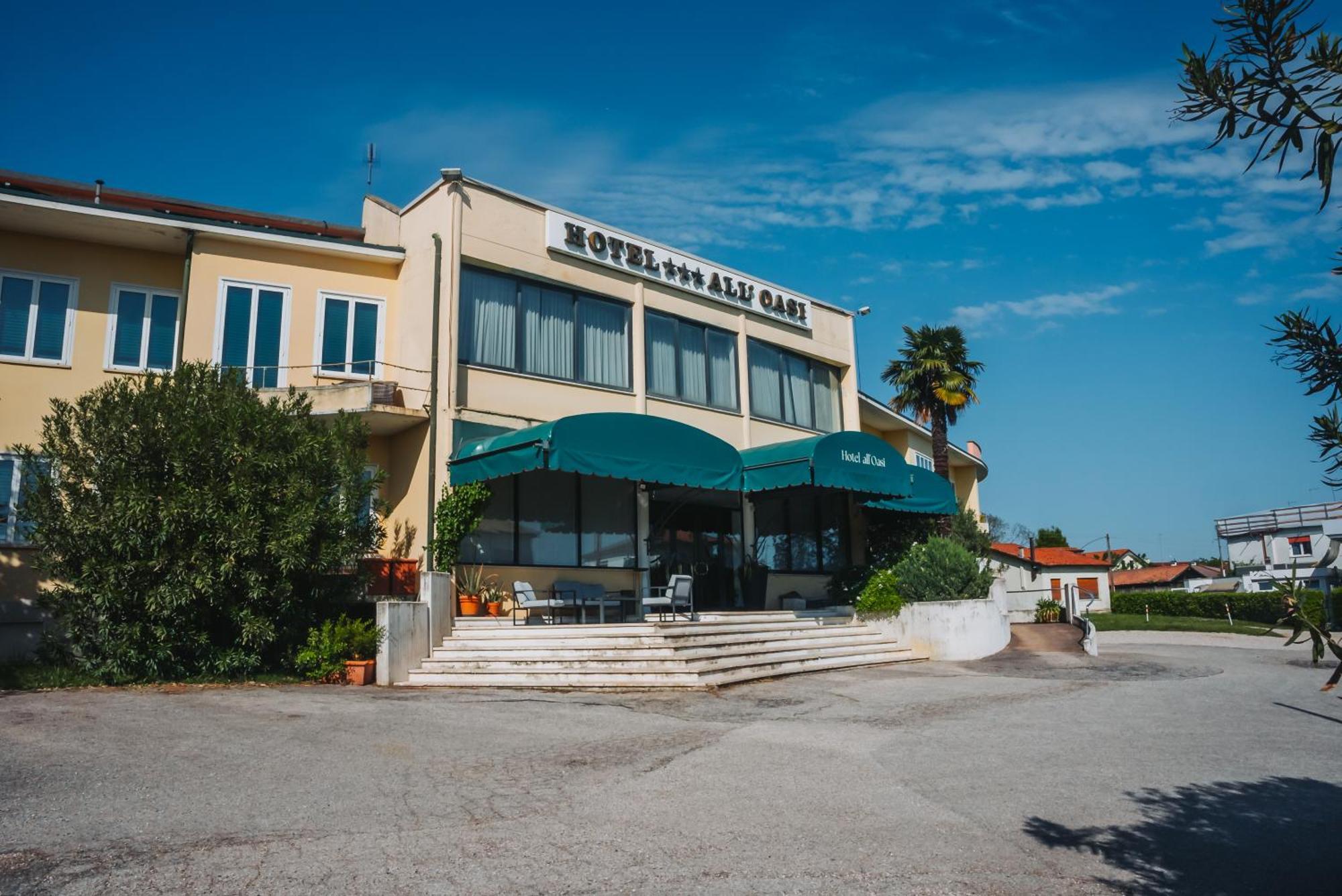 Hotel All'Oasi Paese Ngoại thất bức ảnh