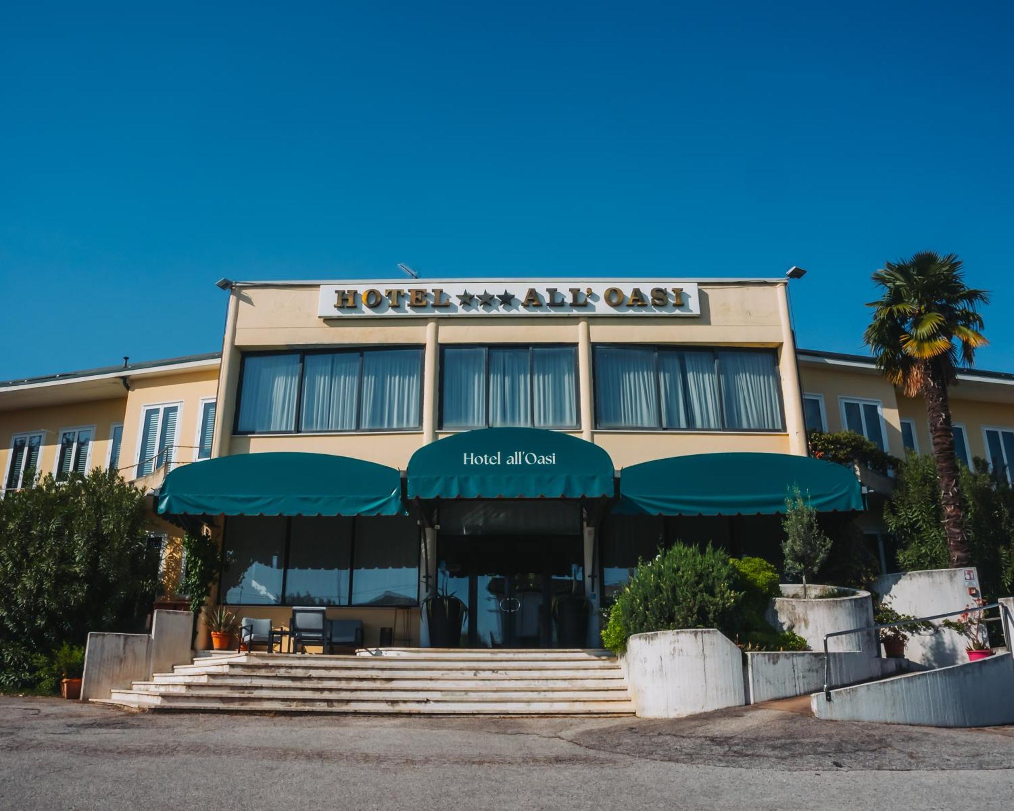 Hotel All'Oasi Paese Ngoại thất bức ảnh