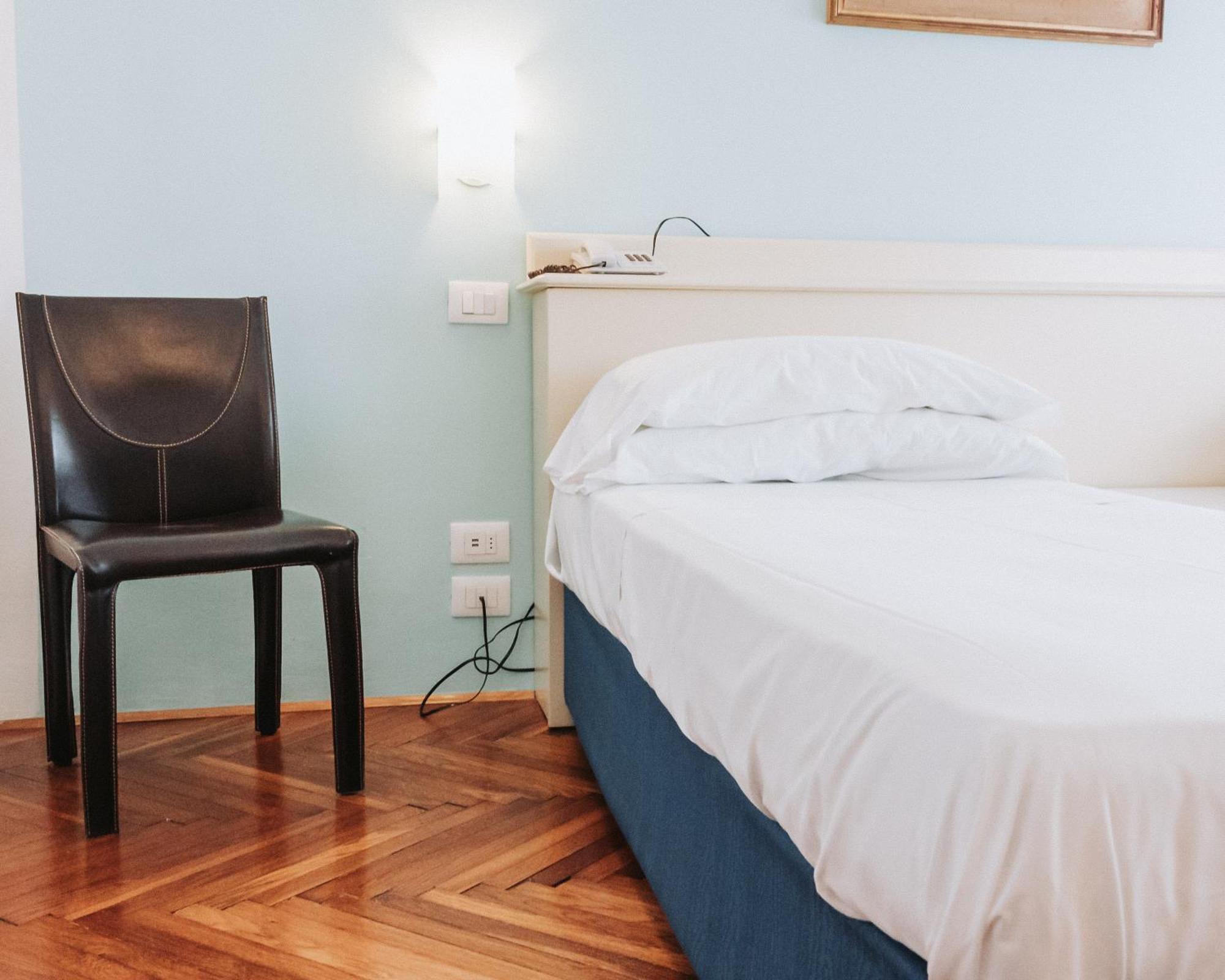 Hotel All'Oasi Paese Ngoại thất bức ảnh
