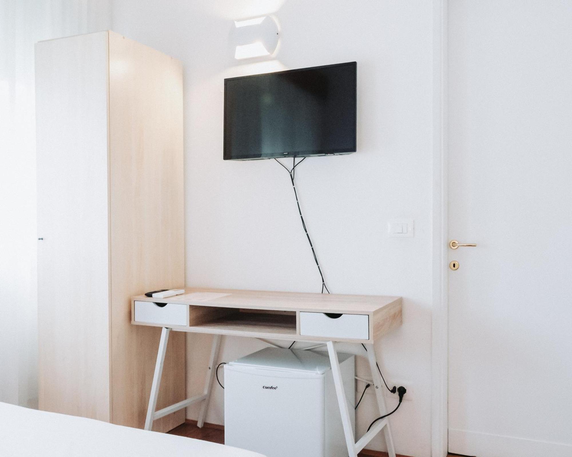 Hotel All'Oasi Paese Ngoại thất bức ảnh