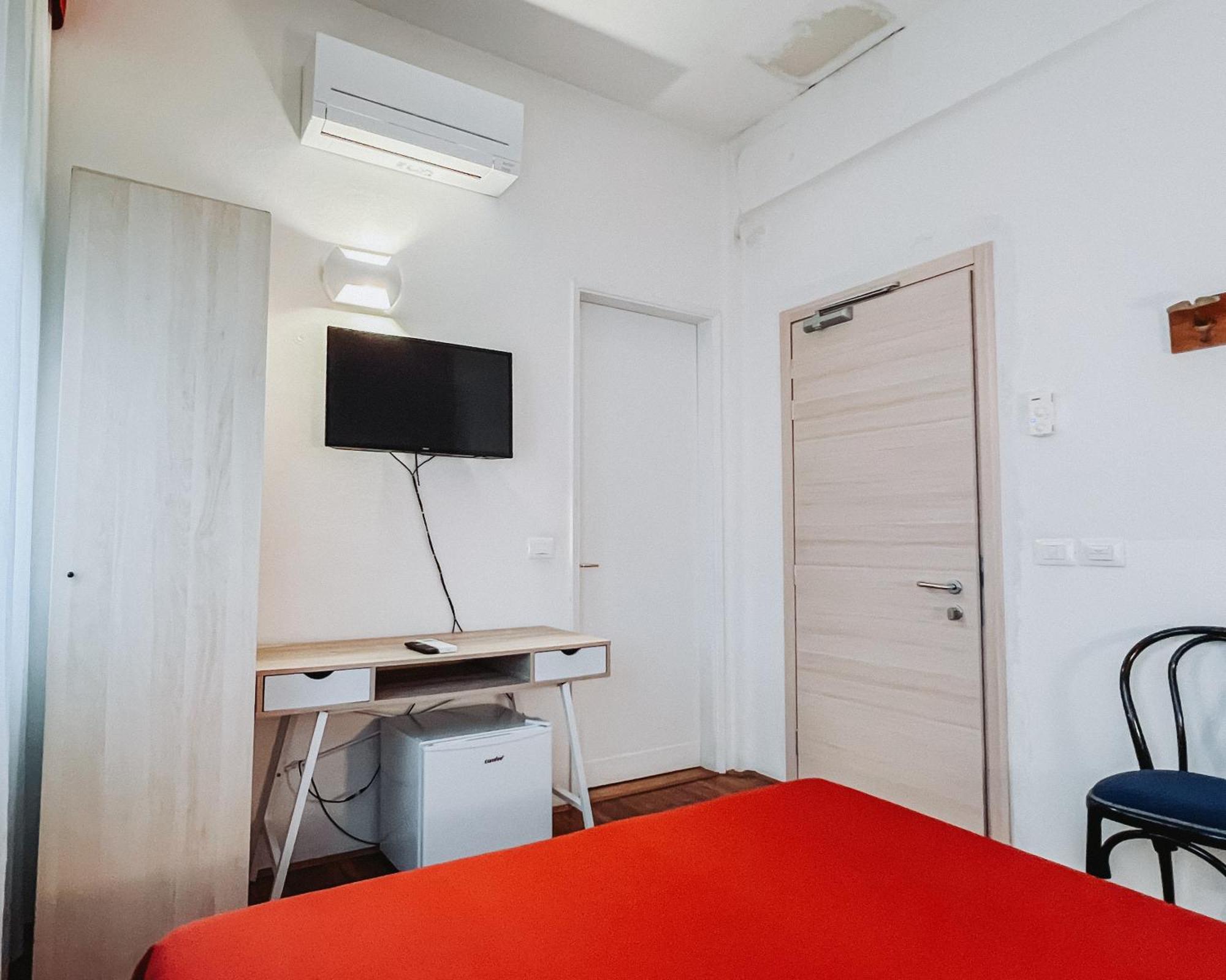 Hotel All'Oasi Paese Ngoại thất bức ảnh